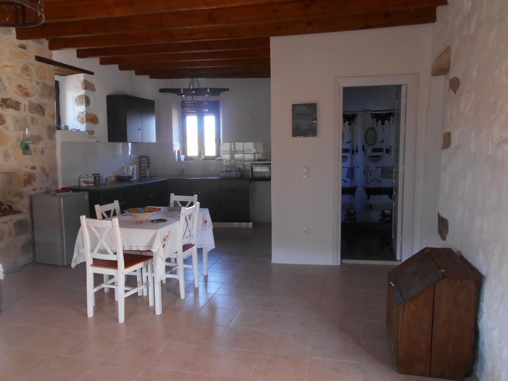 Villa Chris House Sapsila Exterior foto
