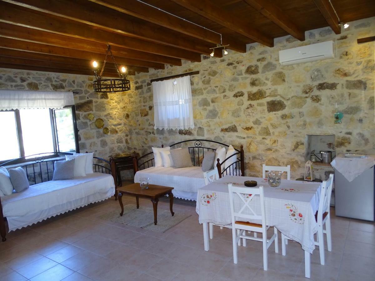 Villa Chris House Sapsila Exterior foto